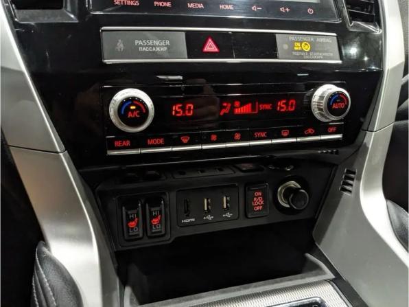 Mitsubishi Pajero Sport III Рестайлинг с пробегом 2022 года, цена 4 250 000 рублей, 30511 км, внедорожник, Автокод Объявления
