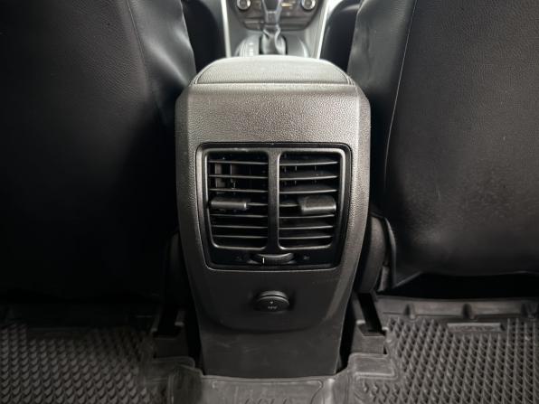 Ford Kuga II Рестайлинг с пробегом 2018 года, цена 1 635 000 рублей, 125898 км, внедорожник, Автокод Объявления