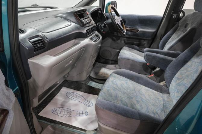 Nissan Serena II (C24) с пробегом 2000 года, цена 449 000 рублей, 620000 км, минивэн, Автокод Объявления