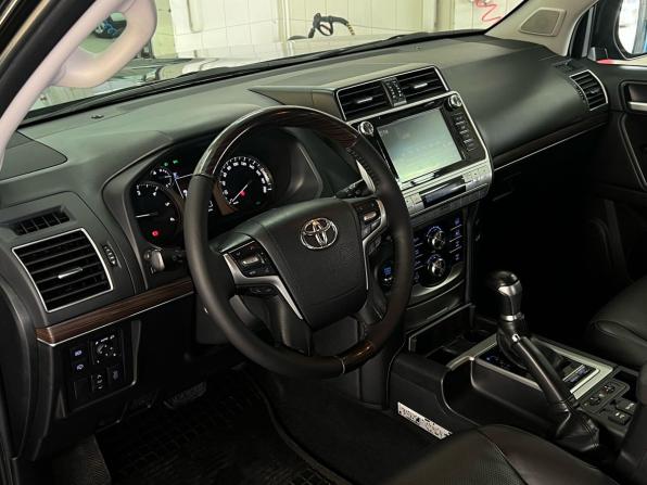 Toyota Land Cruiser Prado 150 Series Рестайлинг 2 с пробегом 2018 года, цена 4 750 000 рублей, 89426 км, внедорожник, Автокод Объявления