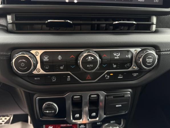 Jeep Wrangler IV (JL) Рестайлинг с пробегом 2024 года, цена 7 500 000 рублей, 4500 км, внедорожник, Автокод Объявления