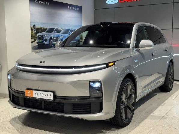 Li Auto (Lixiang) L7 I Рестайлинг с пробегом 2024 года, цена 7 240 000 рублей, 31000 км, внедорожник, Автокод Объявления