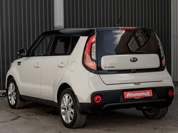 Kia Soul II Рестайлинг с пробегом 2017 года, цена 1 165 000 рублей, 179719 км, хэтчбек, Автокод Объявления