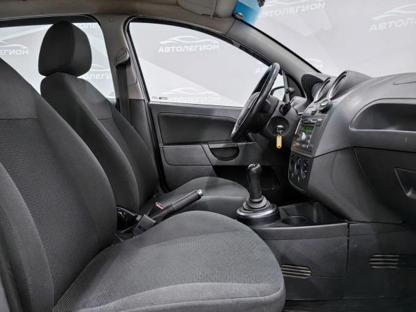 Ford Fiesta Mk5 с пробегом 2007 года, цена 395 000 рублей, 199006 км, хэтчбек, Автокод Объявления