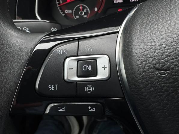 Volkswagen Jetta VII с пробегом 2019 года, цена 1 969 000 рублей, 133488 км, седан, Автокод Объявления