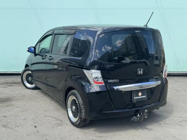 Honda Freed I Рестайлинг с пробегом 2012 года, цена 1 069 000 рублей, 86223 км, компактвэн, Автокод Объявления