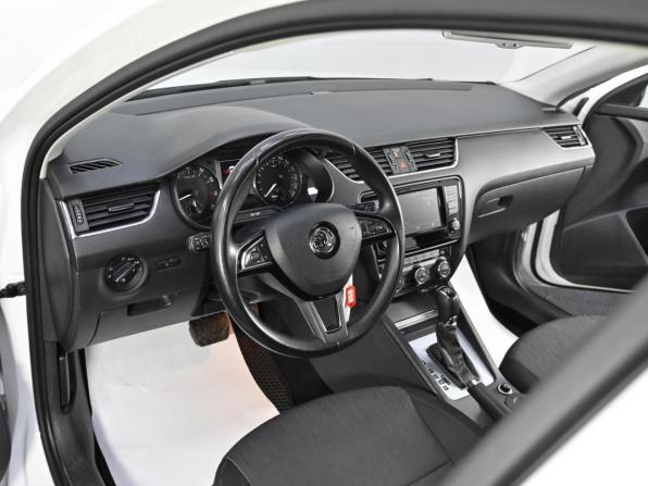 Skoda Octavia III (A7) с пробегом 2016 года, цена 1 750 000 рублей, 132000 км, лифтбек, Автокод Объявления