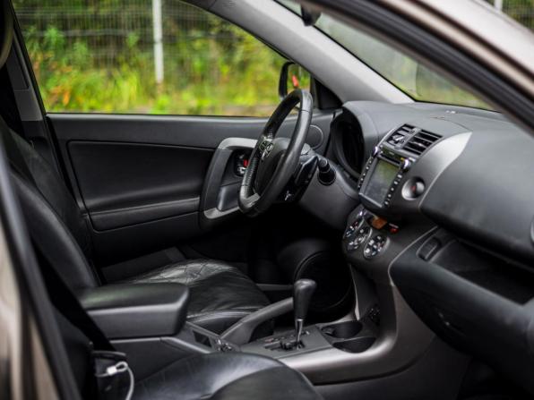 Toyota RAV4 III (XA30) Рестайлинг с пробегом 2012 года, цена 1 199 000 рублей, 212632 км, внедорожник, Автокод Объявления