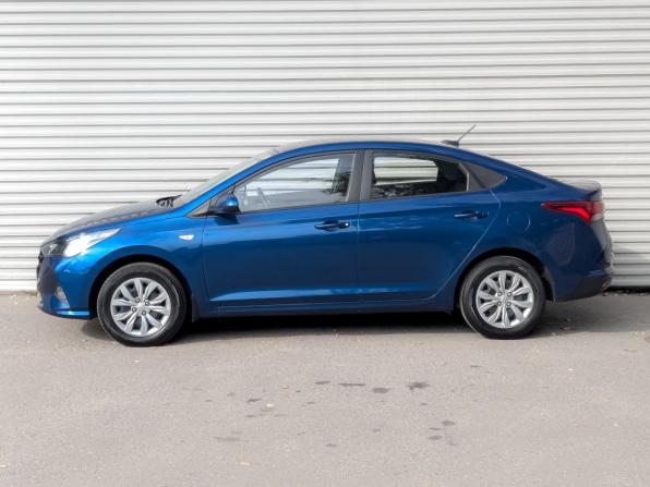 Hyundai Solaris II Рестайлинг с пробегом 2022 года, цена 1 600 000 рублей, 45136 км, седан, Автокод Объявления