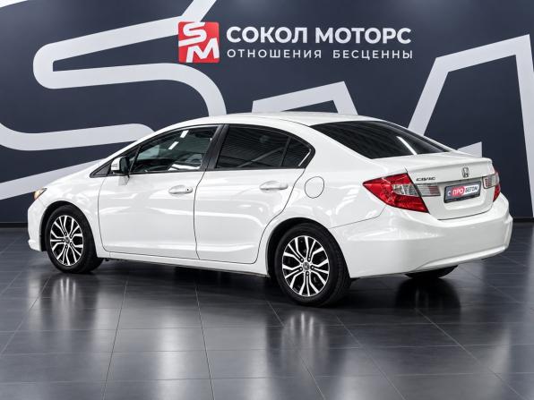 Honda Civic IX с пробегом 2012 года, цена 979 900 рублей, 235000 км, седан, Автокод Объявления
