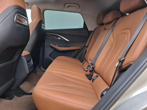 Omoda C5 I с пробегом 2023 года, цена 1 650 000 рублей, 115542 км, внедорожник, Автокод Объявления