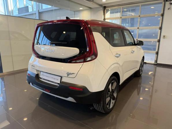 Kia Soul III Рестайлинг с пробегом 2022 года, цена 2 450 000 рублей, 21121 км, хэтчбек, Автокод Объявления