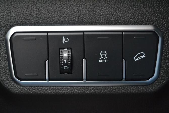 Haval M6 II с пробегом 2023 года, цена 1 710 000 рублей, 46604 км, внедорожник, Автокод Объявления