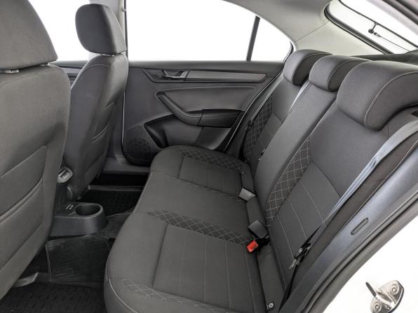 Skoda Rapid II с пробегом 2022 года, цена 1 740 000 рублей, 50751 км, лифтбек, Автокод Объявления