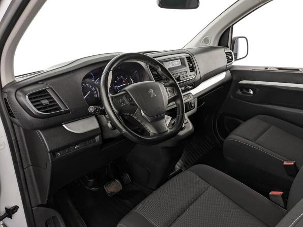 Peugeot Traveller I с пробегом 2019 года, цена 2 500 000 рублей, 150484 км, минивэн, Автокод Объявления