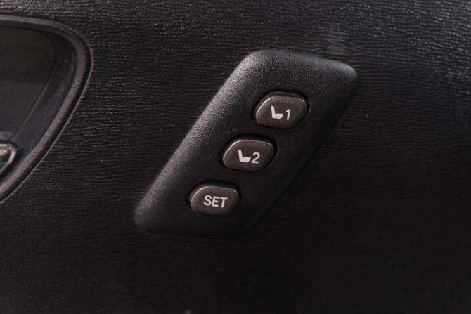 Toyota Venza I с пробегом 2013 года, цена 2 149 000 рублей, 236000 км, внедорожник, Автокод Объявления
