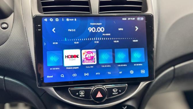 Hyundai Solaris I с пробегом 2014 года, цена 815 000 рублей, 92197 км, седан, Автокод Объявления