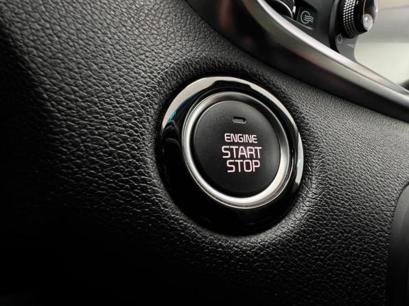 Kia Sorento III Prime с пробегом 2017 года, цена 2 970 000 рублей, 100111 км, внедорожник, Автокод Объявления