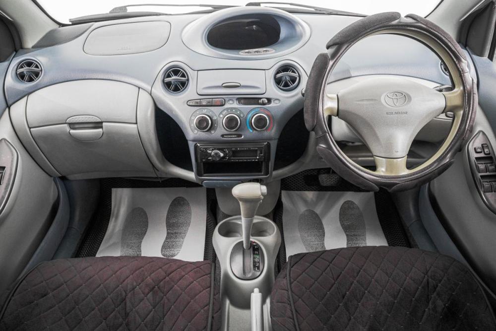 Toyota Vitz I (P10) Барнаул  - изображение 8