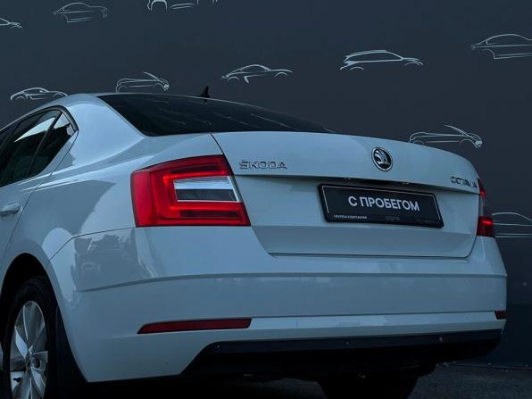 Skoda Octavia III (A7) Рестайлинг с пробегом 2018 года, цена 1 041 300 рублей, 286350 км, лифтбек, Автокод Объявления