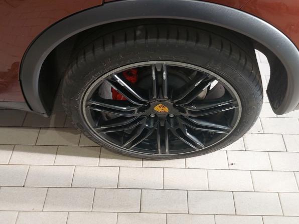 Porsche Cayenne II (958) с пробегом 2011 года, цена 2 520 000 рублей, 87463 км, внедорожник, Автокод Объявления