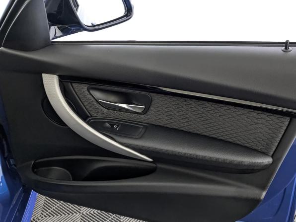 BMW 3 серии VI (F3x) Рестайлинг с пробегом 2018 года, цена 2 950 000 рублей, 94711 км, седан, Автокод Объявления