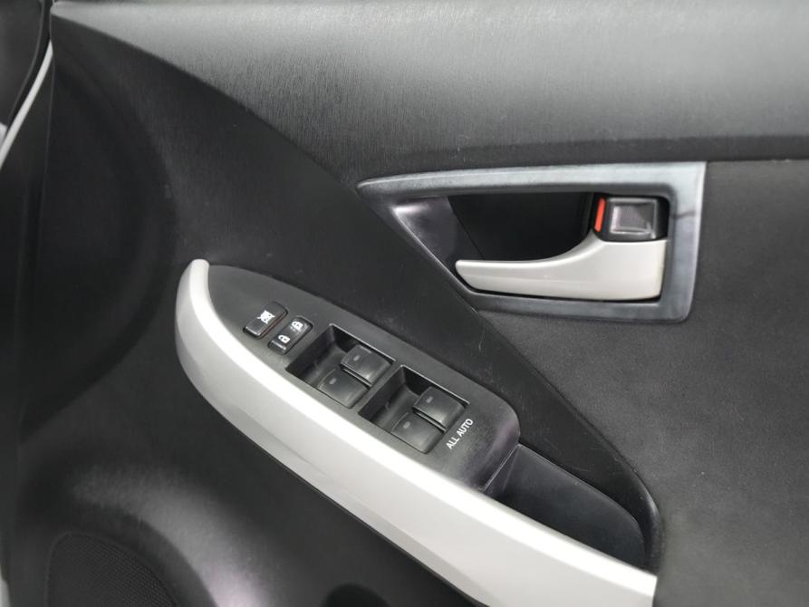 Toyota Prius III Рестайлинг (XW30) Новосибирск  - изображение 20