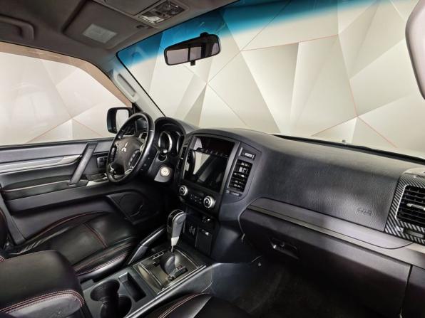 Mitsubishi Pajero IV Рестайлинг 1 с пробегом 2012 года, цена 1 899 000 рублей, 176888 км, внедорожник, Автокод Объявления