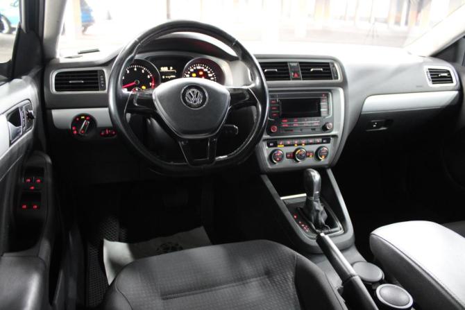 Volkswagen Jetta VI Рестайлинг с пробегом 2017 года, цена 1 299 000 рублей, 131000 км, седан, Автокод Объявления
