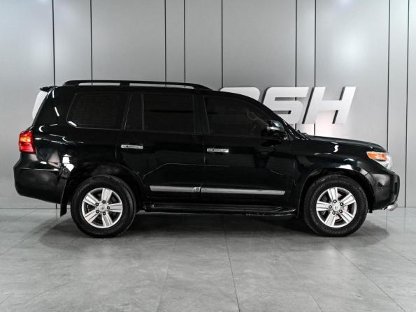 Toyota Land Cruiser 200 Series Рестайлинг 1 с пробегом 2015 года, цена 4 319 000 рублей, 266162 км, внедорожник, Автокод Объявления