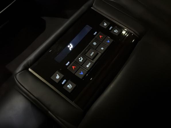 Lexus LX III Рестайлинг 2 с пробегом 2018 года, цена 6 599 000 рублей, 174627 км, внедорожник, Автокод Объявления
