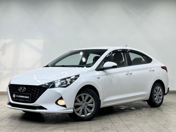Hyundai Solaris II Рестайлинг с пробегом 2022 года, цена 1 655 000 рублей, 64000 км, седан, Автокод Объявления