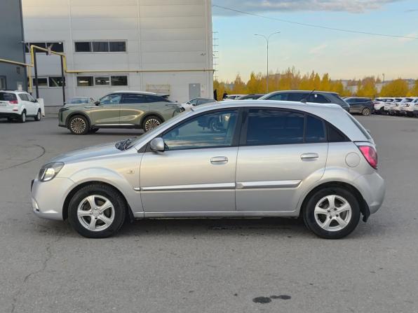 Kia Rio II Рестайлинг с пробегом 2010 года, цена 409 000 рублей, 216495 км, хэтчбек, Автокод Объявления