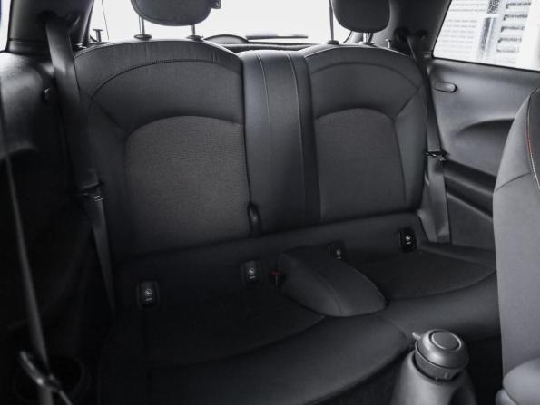 Mini Hatch III (F55/F56) Рестайлинг с пробегом 2020 года, цена 2 099 000 рублей, 44765 км, хэтчбек, Автокод Объявления