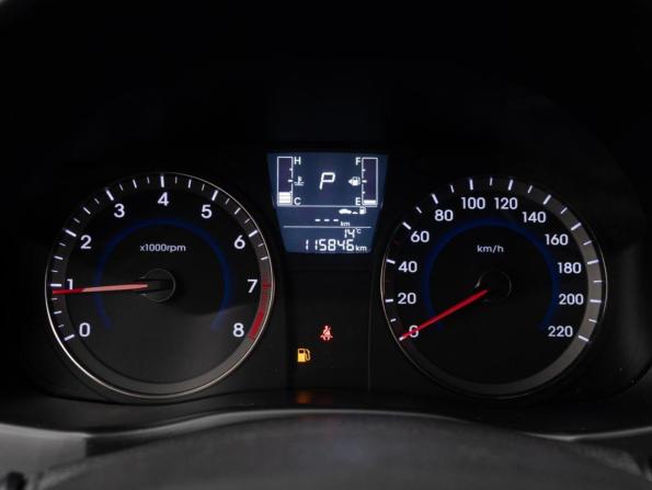 Hyundai Solaris I Рестайлинг с пробегом 2015 года, цена 1 140 000 рублей, 115846 км, седан, Автокод Объявления