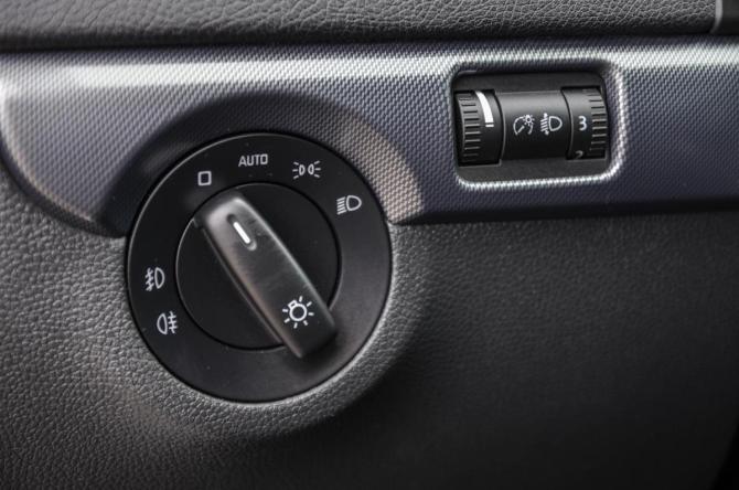 Skoda Yeti I Рестайлинг с пробегом 2015 года, цена 1 330 000 рублей, 204998 км, внедорожник, Автокод Объявления