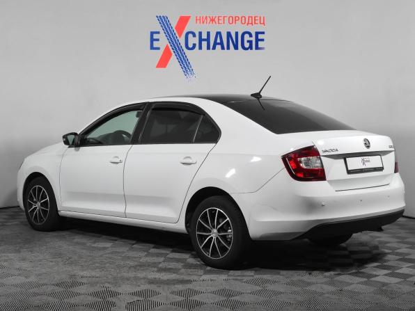 Skoda Rapid I Рестайлинг с пробегом 2018 года, цена 1 069 000 рублей, 219000 км, лифтбек, Автокод Объявления