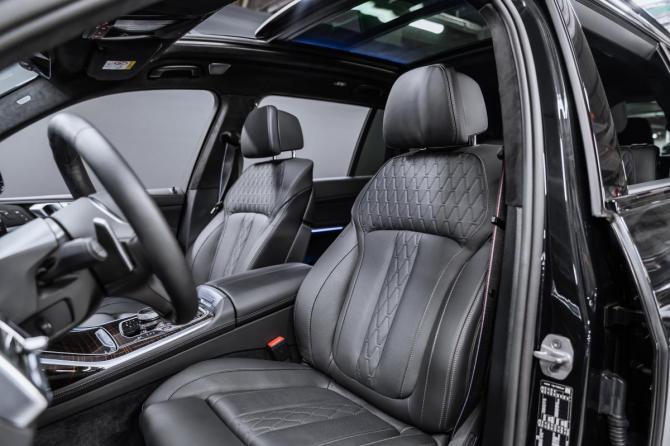 Новый BMW X7 I (G07) Рестайлинг 2025 года, цена 15 700 000 рублей, внедорожник, Автокод Объявления