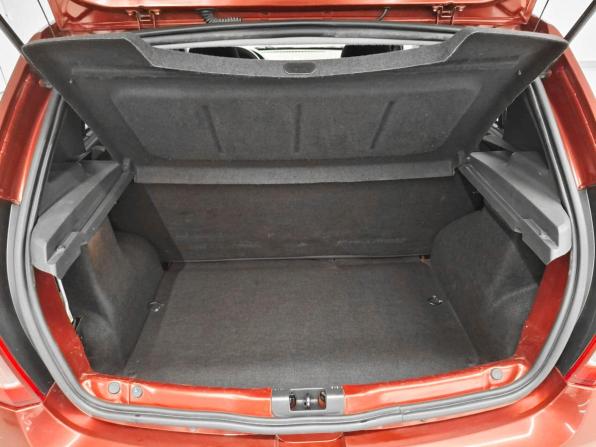 Renault Sandero I с пробегом 2014 года, цена 399 000 рублей, 175023 км, хэтчбек, Автокод Объявления