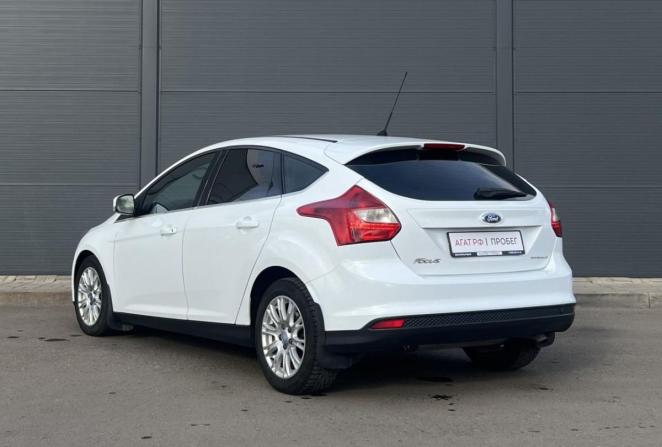 Ford Focus III с пробегом 2014 года, цена 750 000 рублей, 251920 км, хэтчбек, Автокод Объявления