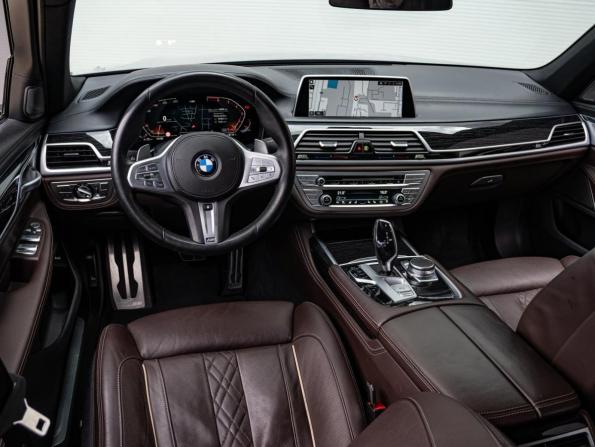 BMW 7 серии VI (G11/G12) Рестайлинг с пробегом 2021 года, цена 6 890 000 рублей, 48634 км, седан, Автокод Объявления