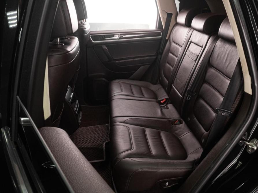 Volkswagen Touareg II Рестайлинг Тюмень  - изображение 12