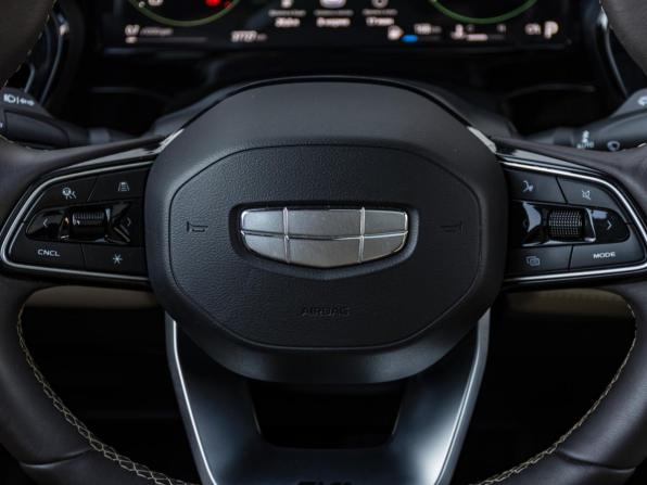 Geely Monjaro I Рестайлинг (China Market) с пробегом 2024 года, цена 3 898 000 рублей, 37726 км, внедорожник, Автокод Объявления