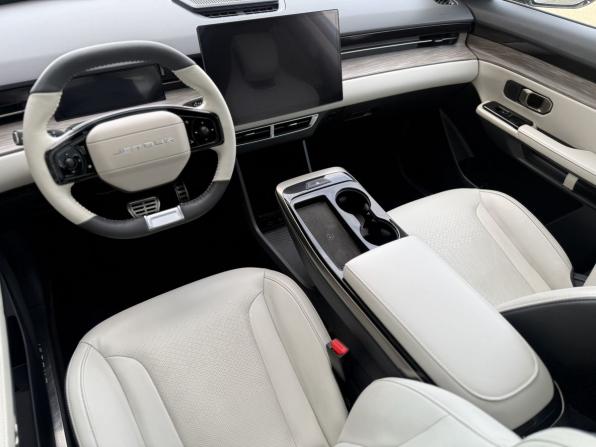 JETOUR DASHING I с пробегом 2024 года, цена 2 015 000 рублей, 36300 км, внедорожник, Автокод Объявления