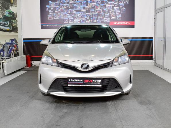 Toyota Vitz III (XP130) Рестайлинг с пробегом 2015 года, цена 749 995 рублей, 233747 км, хэтчбек, Автокод Объявления