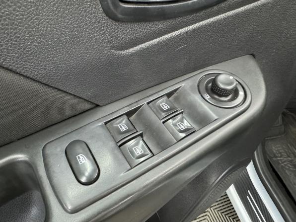Renault Kaptur I с пробегом 2017 года, цена 1 170 000 рублей, 108888 км, внедорожник, Автокод Объявления