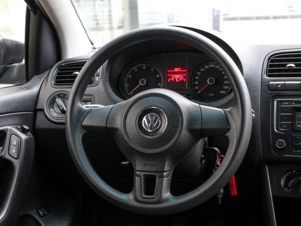 Volkswagen Polo V с пробегом 2013 года, цена 579 000 рублей, 219651 км, седан, Автокод Объявления