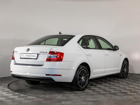Skoda Octavia III (A7) Рестайлинг с пробегом 2018 года, цена 1 599 000 рублей, 87000 км, лифтбек, Автокод Объявления