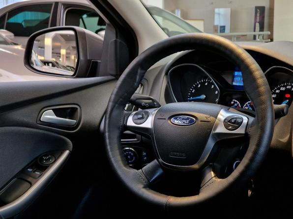 Ford Focus III с пробегом 2014 года, цена 890 000 рублей, 153864 км, седан, Автокод Объявления