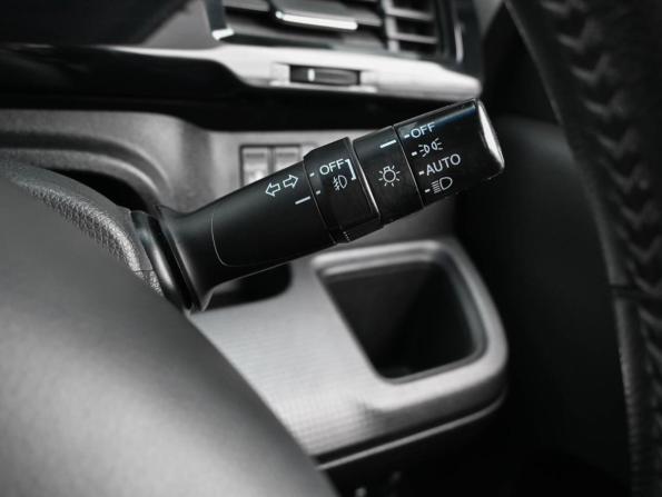 Honda Stepwgn V с пробегом 2015 года, цена 1 989 000 рублей, 104698 км, минивэн, Автокод Объявления
